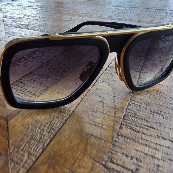 Dita Lxn Evo Matte Black - Yellow Gold - Picture 4 of 5